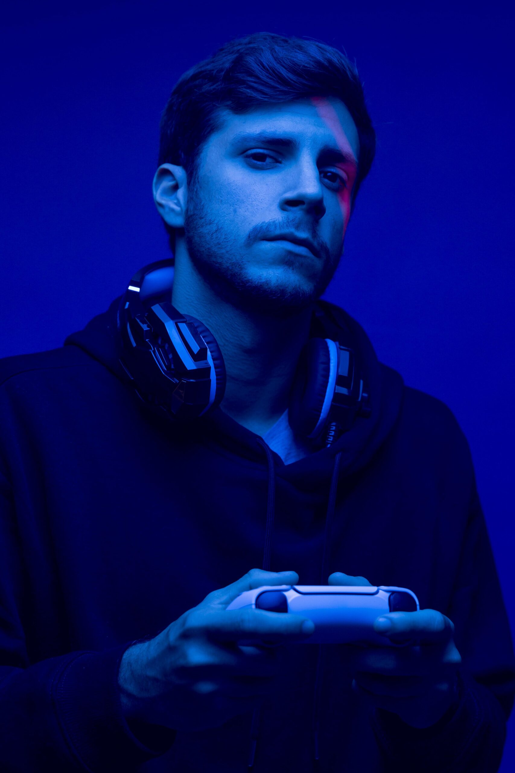 man-holding-controller-medium-shot
